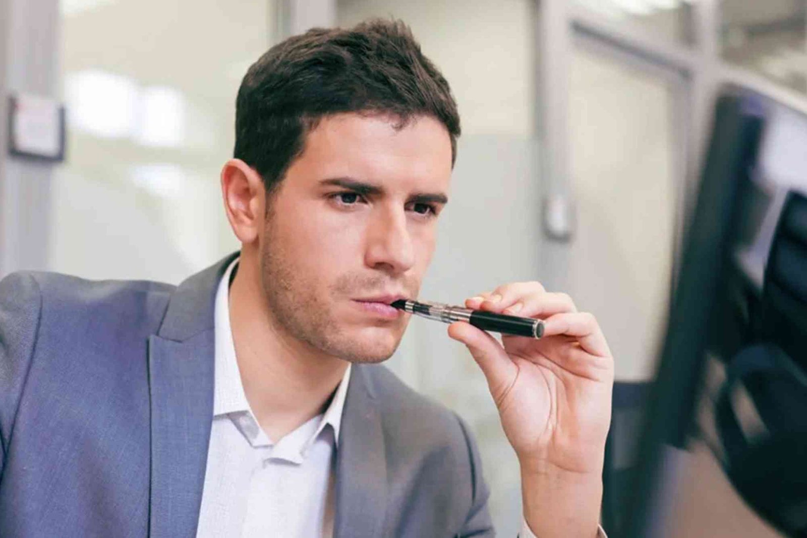 UAE Vape School Ban